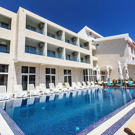 Hotel Akapulco Sutomore Esterno foto