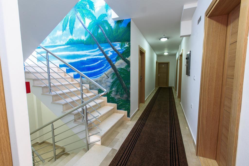 Hotel Akapulco Sutomore Esterno foto