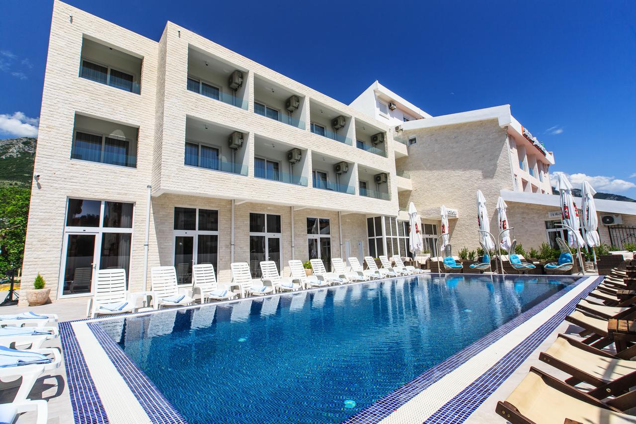 Hotel Akapulco Sutomore Esterno foto